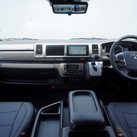 5161【内装架装車 ベッドキットV タイプ2】ハイエース ワゴンGL 2WD 2,700cc (ガソリン) 10人乗車 8kmのサムネイル