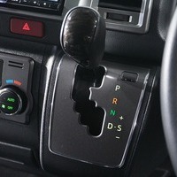 6288 令和6年式 ハイエース スーパーGL ダークプライムⅡ 4WD 2,800cc (ディーゼル車) 2/5人乗車 2.2万kmのサムネイル