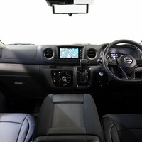 5813 登録済み未使用車 令和7年式 キャラバン プレミアムGX Outdoor Black Edition 2WD 2,400㏄（ディーゼル）2/5人乗車 9㎞のサムネイル