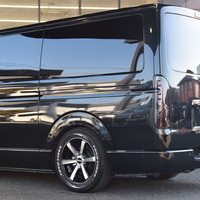 6199 令和4年式 ハイエース　スーパーGL　ダークプライムⅡ　2WD　2000cc　ガソリン車　5人乗り　2.4万kmのサムネイル