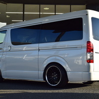 5157 ハイエース ワゴンGL 内装架装ベッドキットⅤ 2WD 2,700CC ガソリン車 10人乗りのサムネイル