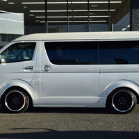 5157 ハイエース ワゴンGL 内装架装ベッドキットⅤ 2WD 2,700CC ガソリン車 10人乗りのサムネイル