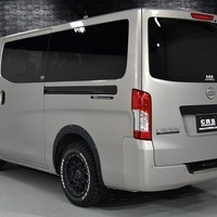 6252 令和6年式 日産 キャラバン GPGX 50周年アニバーサリー  2WD 2,400cc(ディーゼル車) 2/5人乗車 1.7万kmのサムネイル