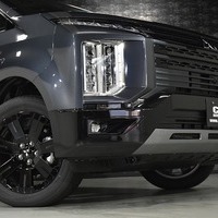 5587 令和7年式 登録済未使用車 三菱デリカ D:5 CHAMONIX  電動サイドステップ有 4WD 2,200cc (ディーゼル車)  8人乗り 8km 車検:令和10年10月のサムネイル