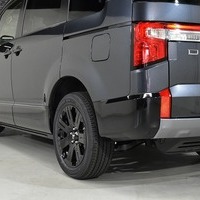 5587 令和7年式 登録済未使用車 三菱デリカ D:5 CHAMONIX  電動サイドステップ有 4WD 2,200cc (ディーゼル車)  8人乗り 8km 車検:令和10年10月のサムネイル