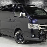 6256 令和2年式 ハイエース スーパーGL ダークプライムⅡ 4WD 2,800cc (ディーゼル車)  2/5人乗車  1.5万km 車検:令和8年11月のサムネイル