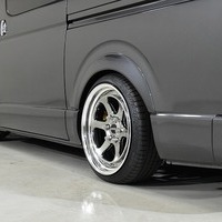 6243 令和2年式 ハイエース スーパーGL ダークプライムⅡ 2WD 2,800cc (ディーゼル車)  2/5人乗車  4.8万kmのサムネイル