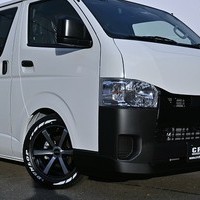 6073 ハイエース DX 2WD 2000cc ガソリン車 3/6人乗り 10kmのサムネイル