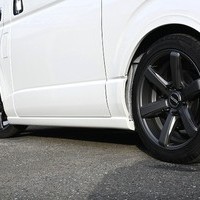 6245 令和7年式 ハイエース スーパーGL ダークプライムⅡ 2WD 2,000cc(ガソリン) 2/5人乗車 1,700km 車検:令和9年6月のサムネイル