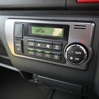 6245 令和7年式 ハイエース スーパーGL ダークプライムⅡ 2WD 2,000cc(ガソリン) 2/5人乗車 1,700km 車検:令和9年6月のサムネイル