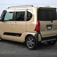 6401 令和４年式 ダイハツ タントクロス ファンクロスターボ 2WD 660cc (ガソリン) 4人乗車 2.4万kmのサムネイル