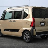 6401 令和４年式 ダイハツ タントクロス ファンクロスターボ 2WD 660cc (ガソリン) 4人乗車 2.4万kmのサムネイル