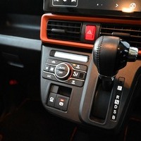 6401 令和４年式 ダイハツ タントクロス ファンクロスターボ 2WD 660cc (ガソリン) 4人乗車 2.4万kmのサムネイル