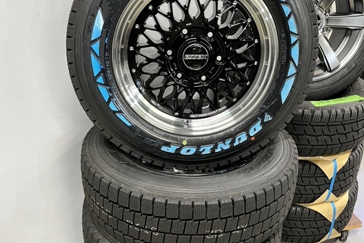 CRS大阪店　冬支度は大丈夫？スタッドレスタイヤのご準備を！！足回りもね！！！サムネイル