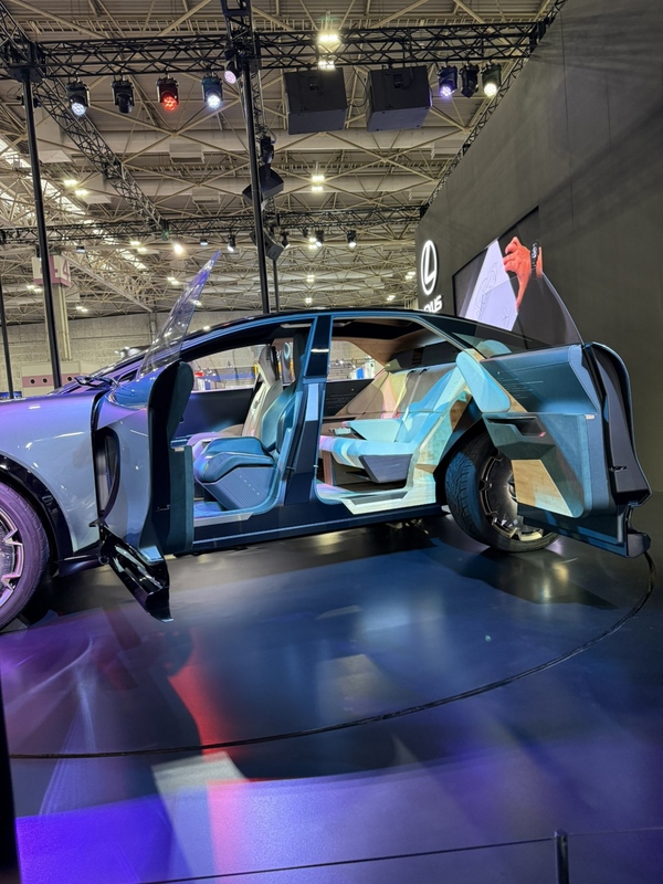 12/11 新着 CRS大阪 即納車紹介【ハイエースキャラバン プロボックス デリカ タウンエース トライトン  新車 中古車 カスタムカー】日々更新中！