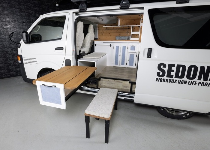 ハイエース「SEDONA LAKESIDE」セドナレイクサイドのサムネイル