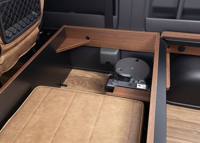 ハイエース「BED KITⅣ VERⅡ FOR BROWN」ベッドキット4 Ver2 ブラウンのサムネイル