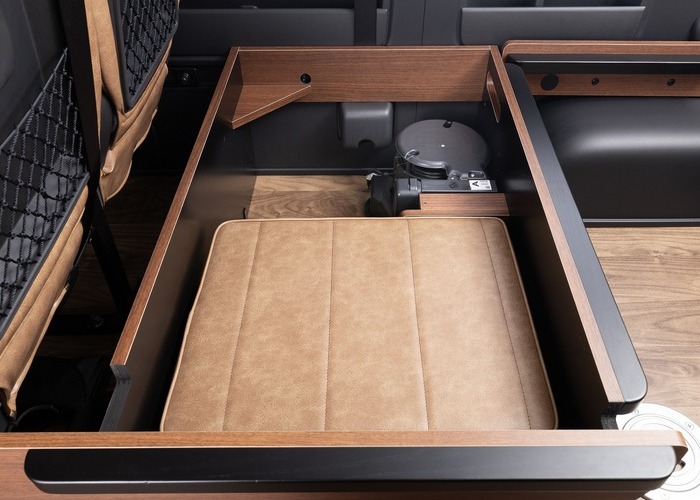 ハイエース「BED KITⅣ VERⅡ FOR BROWN」ベッドキット4 Ver2 ブラウンのサムネイル