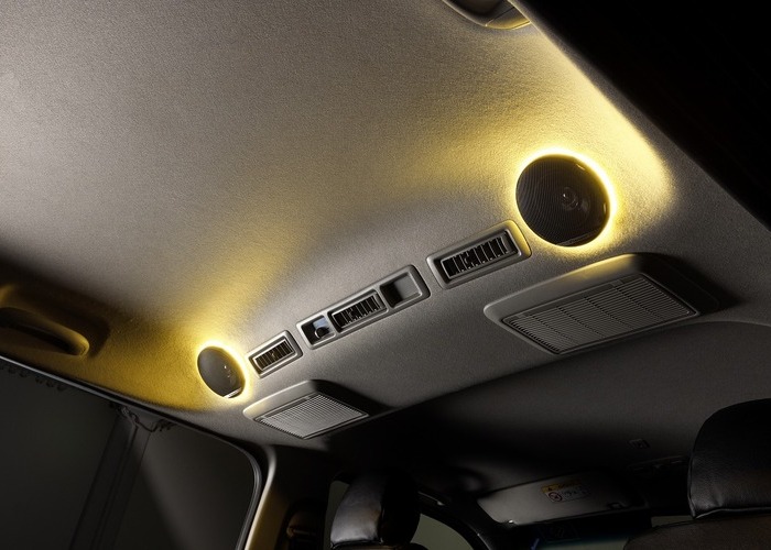 ハイエース「ATTICS8 FOR HIACE」アティックス８ハイエース用のサムネイル