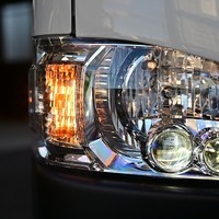 6202.令和8年式 ハイエースバン DX 2WD 2,000cc ガソリン車 走行7キロ 新車未登録のサムネイル