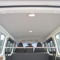 6205.令和8年式 ハイエースバン DX 2WD 2,000cc ガソリン車 走行6キロ 新車未登録のサムネイル