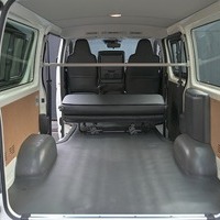 6205.令和8年式 ハイエースバン DX 2WD 2,000cc ガソリン車 走行6キロ 新車未登録のサムネイル