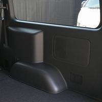 5926.令和7年式 ハイエース スーパーGL ダークプライムS 2WD 2,800cc ディーゼル車 走行13キロ 新車未登録のサムネイル