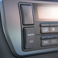 5926.令和7年式 ハイエース スーパーGL ダークプライムS 2WD 2,800cc ディーゼル車 走行13キロ 新車未登録のサムネイル