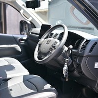 6159.令和8年式 ハイエースバン DX 2WD 2,000cc ガソリン車 走行5キロ 新車未登録のサムネイル