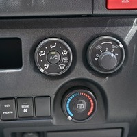 6159.令和8年式 ハイエースバン DX 2WD 2,000cc ガソリン車 走行5キロ 新車未登録のサムネイル