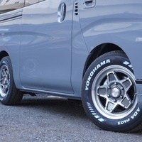 5810　令和7年式　キャラバン　GRANDプレミアムGX　2WD　2400cc　ディーゼル車　5人乗り　15kmのサムネイル