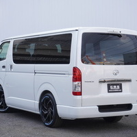 6213　CRSPKG　ハイエース　スーパーGL　ダークプライムⅡ　2WD　2000cc　ガソリン車　5人乗りのサムネイル