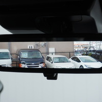 6213　CRSPKG　ハイエース　スーパーGL　ダークプライムⅡ　2WD　2000cc　ガソリン車　5人乗りのサムネイル