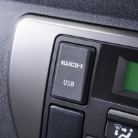 6213　CRSPKG　ハイエース　スーパーGL　ダークプライムⅡ　2WD　2000cc　ガソリン車　5人乗りのサムネイル