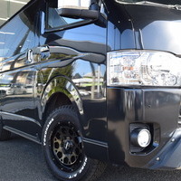 6449 令和4年式 ハイエース スーパーGL ダークプライムⅡ 4WD 2,800cc ディーゼル車 2/5人乗車 6.4万kmのサムネイル