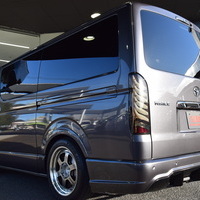 6439 令和3年式 ハイエース  スーパーGL ダークプライムⅡ 2WD 2,800cc (ディーゼル車)  2/5人乗車  6.3万kmのサムネイル