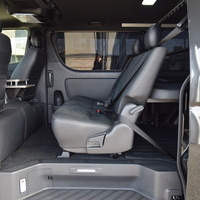 6449 令和4年式 ハイエース スーパーGL ダークプライムⅡ 4WD 2,800cc ディーゼル車 2/5人乗車 6.4万kmのサムネイル