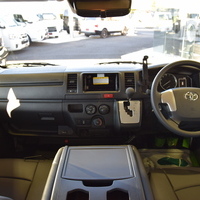 6069 令和7年式 ハイエースバン DX 2WD 2,000cc ガソリン車  0Km 新車未登録のサムネイル