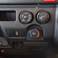 6069 令和7年式 ハイエースバン DX 2WD 2,000cc ガソリン車  0Km 新車未登録のサムネイル