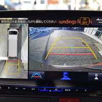 6439 令和3年式 ハイエース  スーパーGL ダークプライムⅡ 2WD 2,800cc (ディーゼル車)  2/5人乗車  6.3万kmのサムネイル