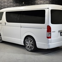 5173 8型 ハイエース ワゴンGL  2WD 2,700CC ガソリン車 3ナンバー 10人乗りのサムネイル