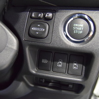 6103 令和7年式 ハイエース スーパーGL ダークプライムS 2WD 2,800cc (ディーゼル車) 2/5人乗車 9kmのサムネイル