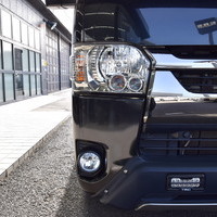 6449 令和4年式 ハイエース スーパーGL ダークプライムⅡ 4WD 2,800cc ディーゼル車 2/5人乗車 6.4万kmのサムネイル