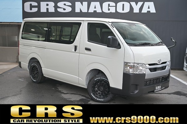 6205.令和8年式 ハイエースバン DX 2WD 2,000cc ガソリン車 走行6キロ 新車未登録のサムネイル