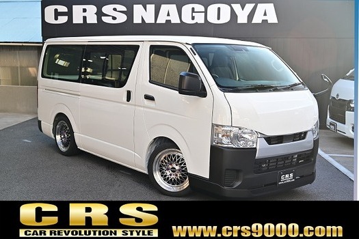 6202.令和8年式 ハイエースバン DX 2WD 2,000cc ガソリン車 走行7キロ 新車未登録のサムネイル