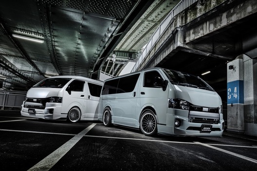 【緊急告知】ハイエース9型は納期未定！？今、あえて「8型」をCRSスタイルで選ぶべき理由サムネイル