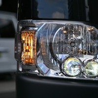 6331.令和8年式 ハイエースバン DX 2WD 2,000cc ガソリン車 走行4キロ 新車未登録のサムネイル