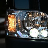 6335.令和8年式 ハイエースバン DX 2WD 2,000cc ガソリン車 走行5キロ 新車未登録のサムネイル