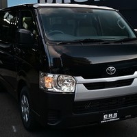 6335.令和8年式 ハイエースバン DX 2WD 2,000cc ガソリン車 走行5キロ 新車未登録のサムネイル