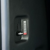 6335.令和8年式 ハイエースバン DX 2WD 2,000cc ガソリン車 走行5キロ 新車未登録のサムネイル